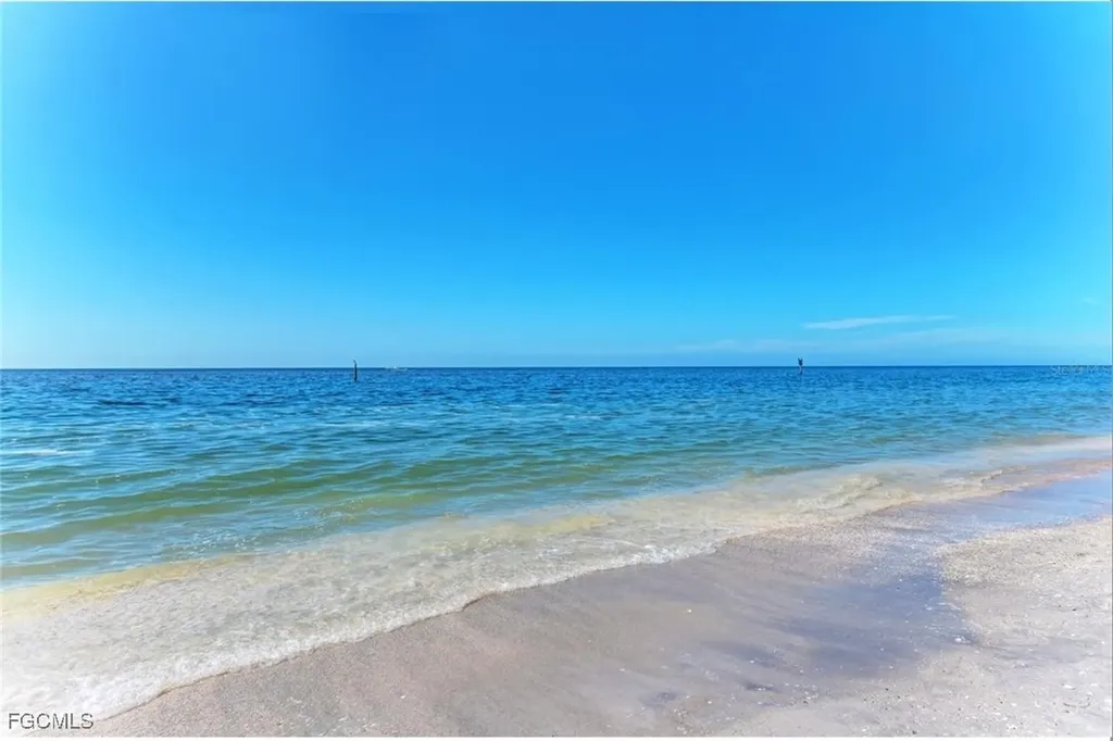 11377 Reinhardt Avenue Englewood FL 34224