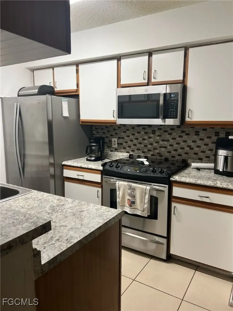 5331 Summerlin Road Fort Myers FL 33919
