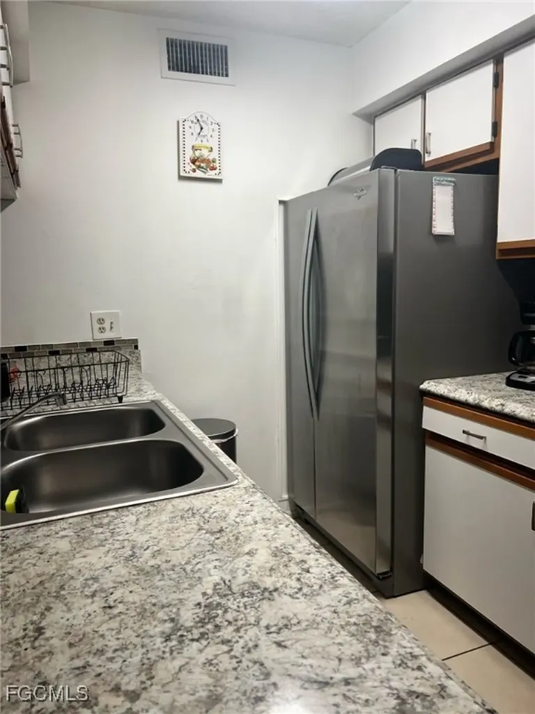 5331 Summerlin Road Fort Myers FL 33919
