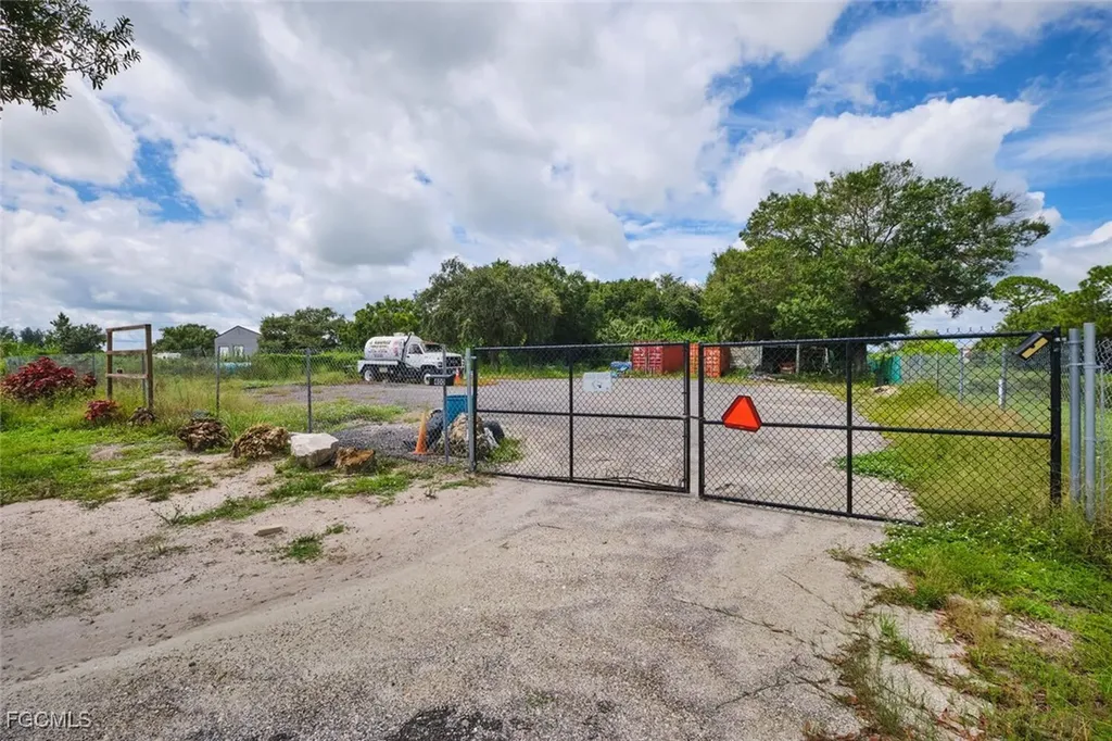 400 S Industrial Loop Labelle FL 33935