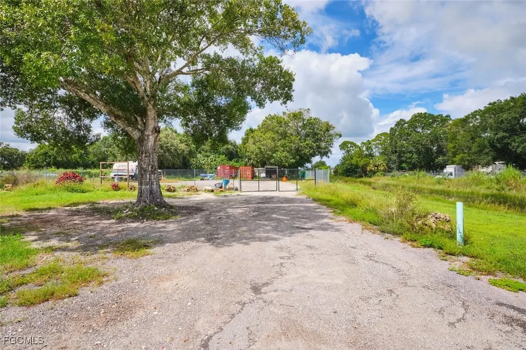 400 S Industrial Loop Labelle FL 33935