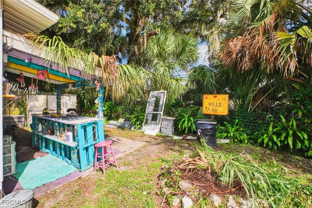 1106 Charles Street Moore Haven FL 33471