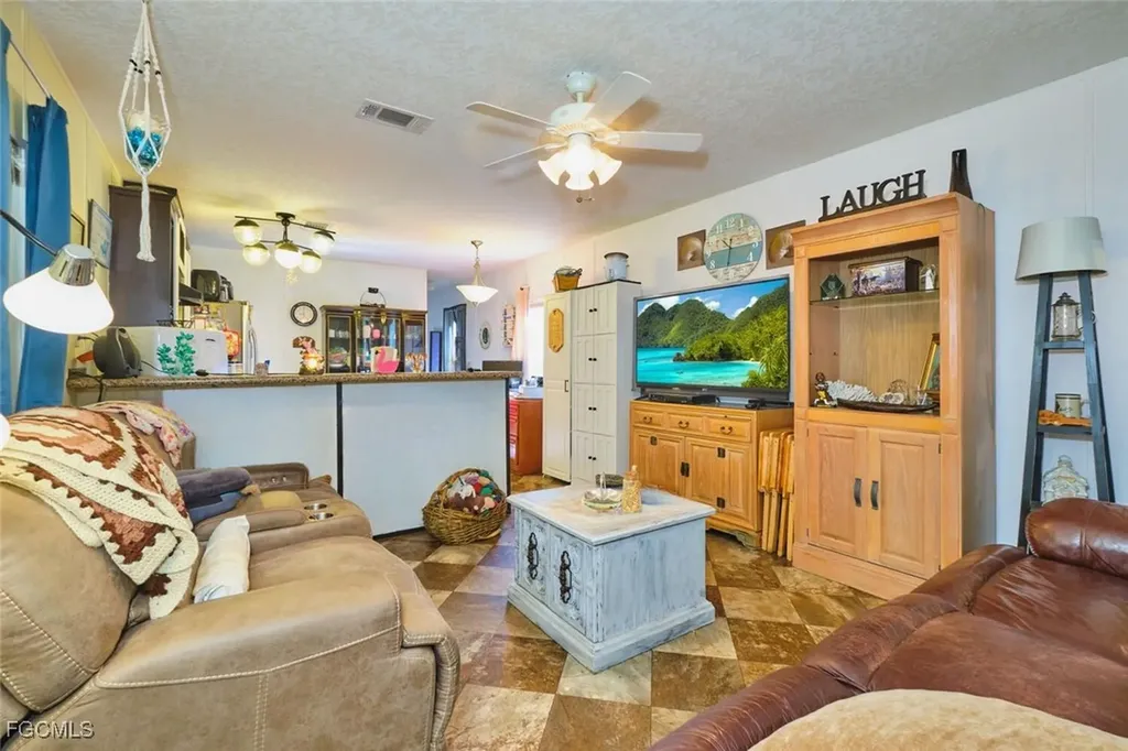 1106 Charles Street Moore Haven FL 33471