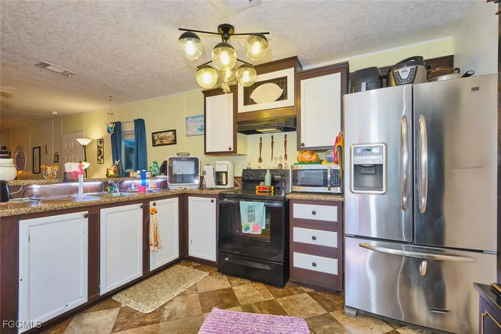 1106 Charles Street Moore Haven FL 33471