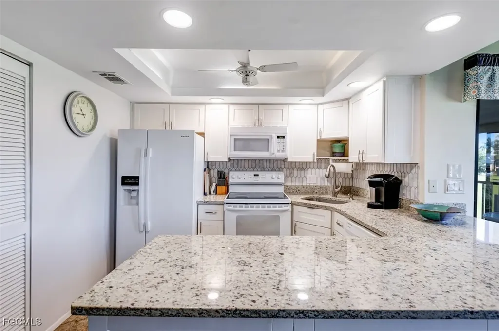 5710 Trailwinds Drive Fort Myers FL 33907
