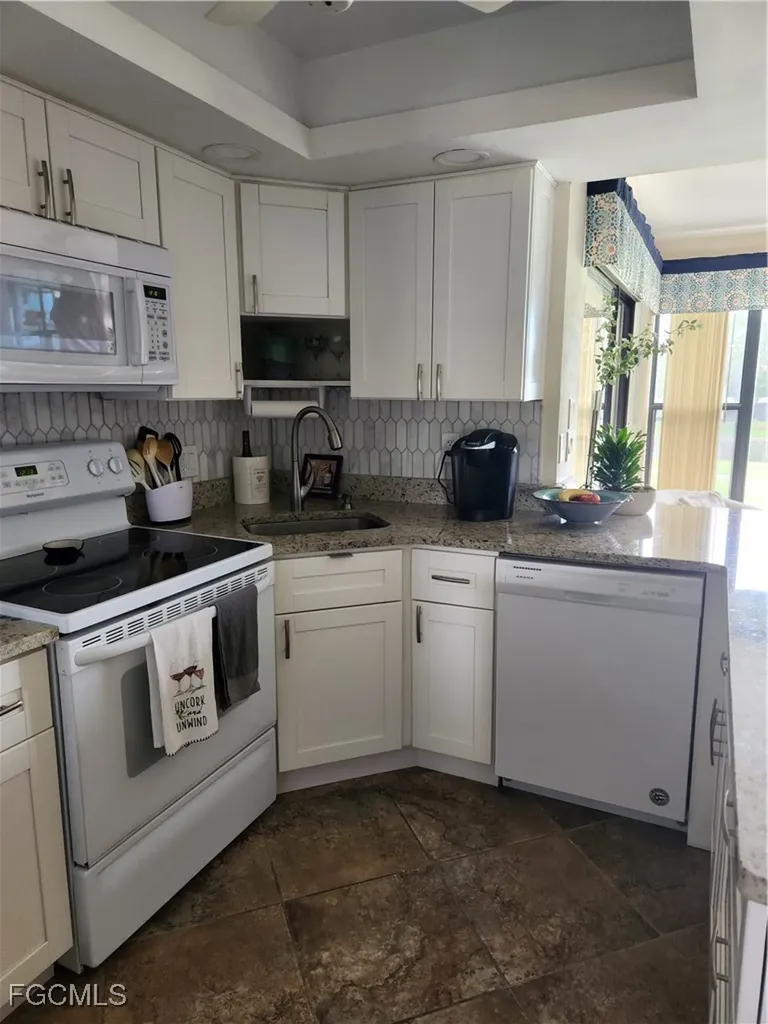 5710 Trailwinds Drive Fort Myers FL 33907