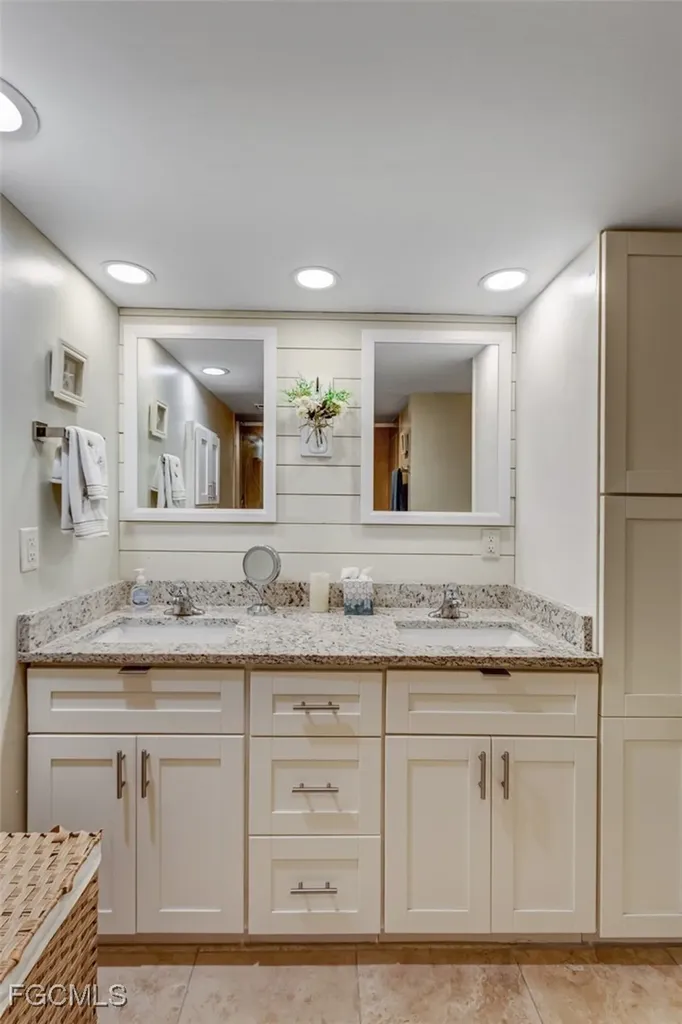 5710 Trailwinds Drive Fort Myers FL 33907