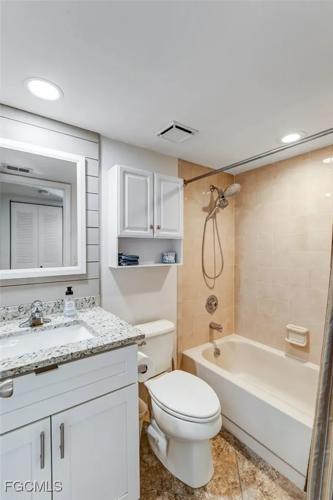 5710 Trailwinds Drive Fort Myers FL 33907
