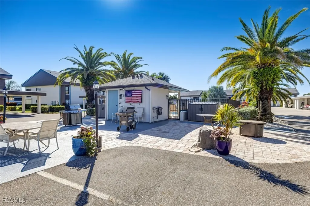 5710 Trailwinds Drive Fort Myers FL 33907