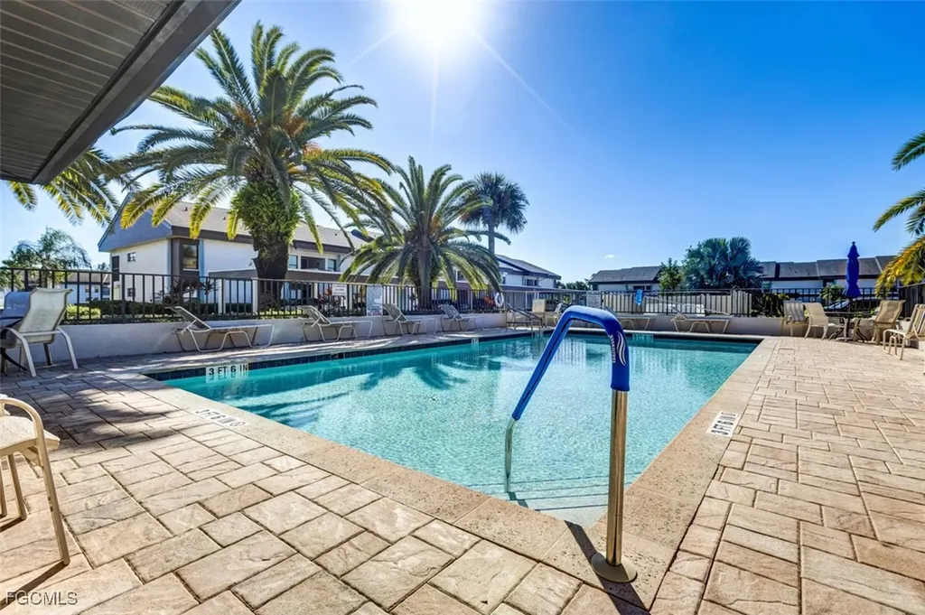 5710 Trailwinds Drive Fort Myers FL 33907