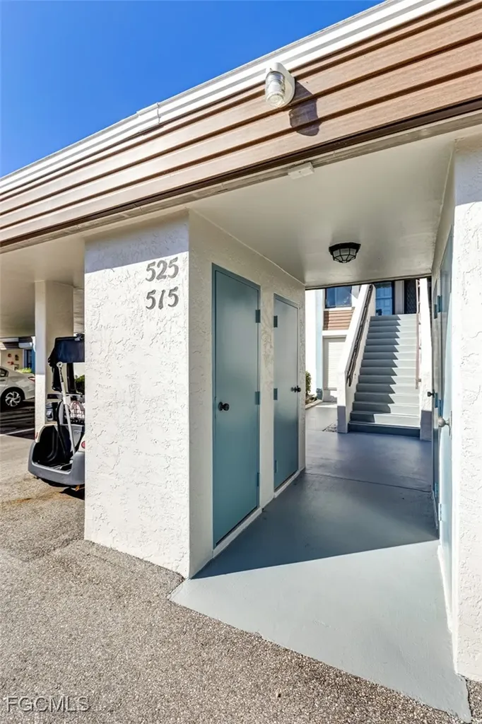 5710 Trailwinds Drive Fort Myers FL 33907