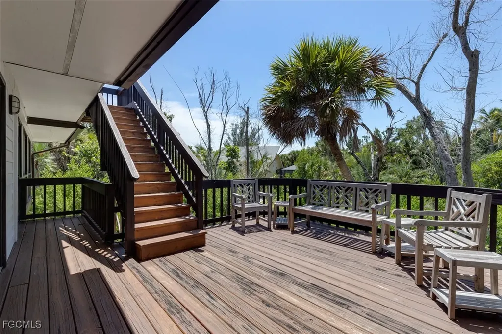 1345 Junonia Street Sanibel FL 33957