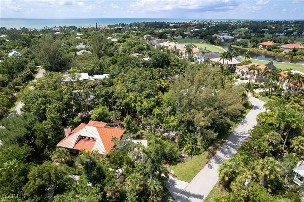 1345 Junonia Street Sanibel FL 33957