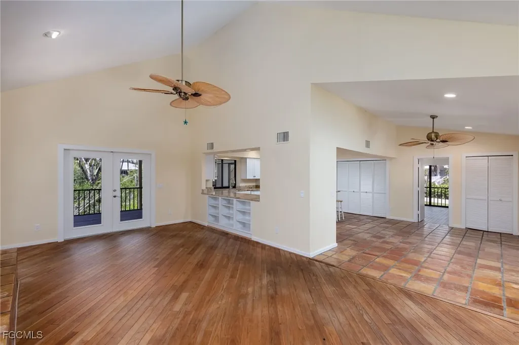 1345 Junonia Street Sanibel FL 33957