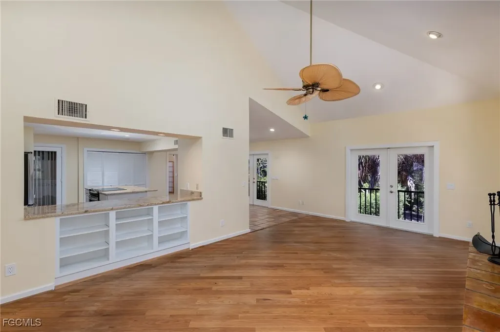 1345 Junonia Street Sanibel FL 33957