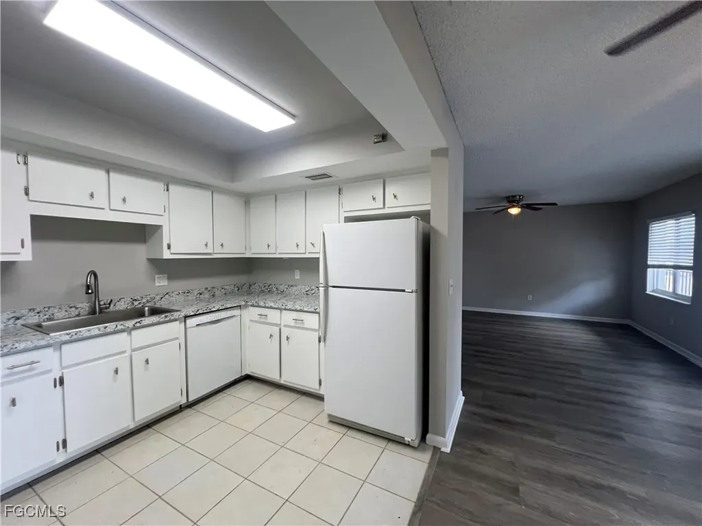 639 SE 13th Avenue Cape Coral FL 33990