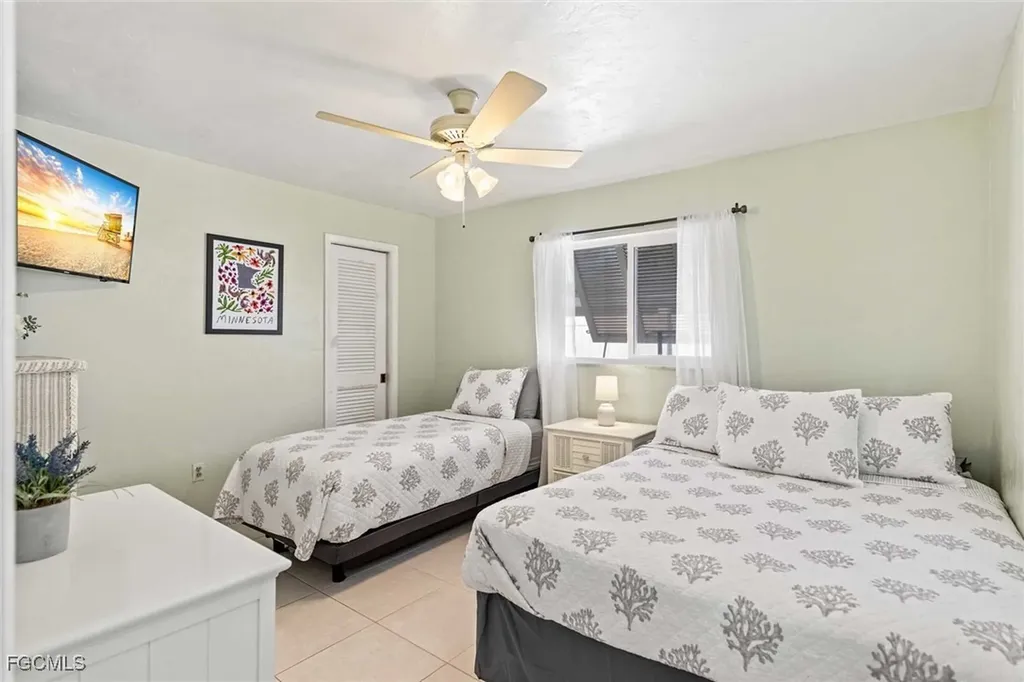 1426 SE 34th Terrace Cape Coral FL 33904