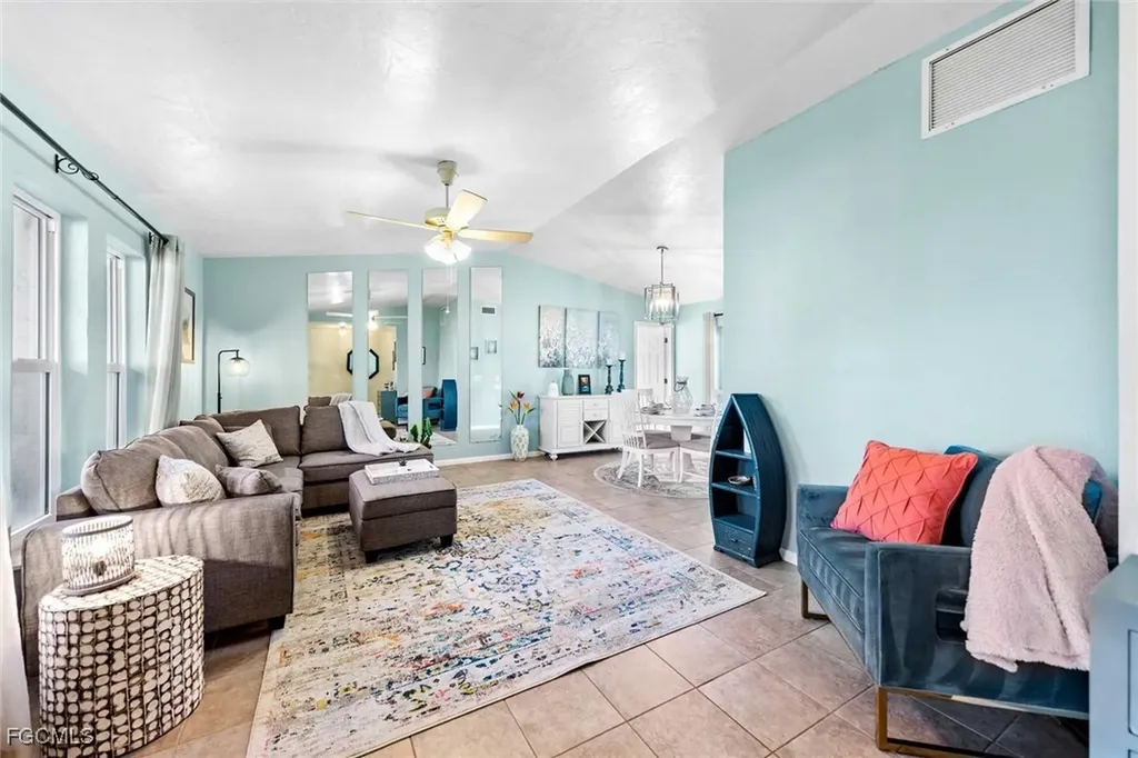 1426 SE 34th Terrace Cape Coral FL 33904
