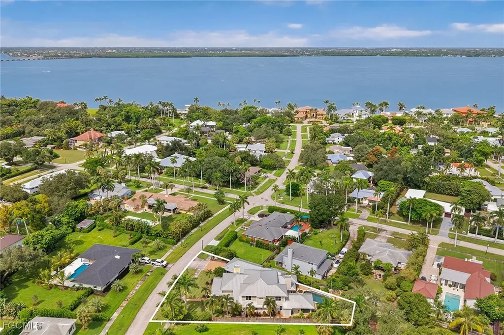 1321 Hanton Avenue Fort Myers FL 33901