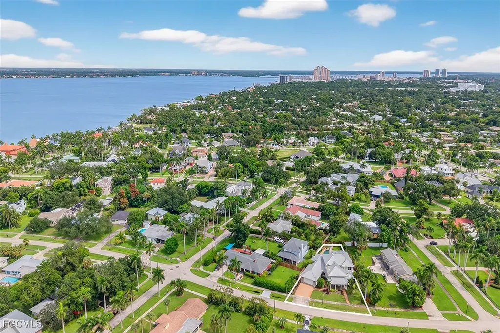 1321 Hanton Avenue Fort Myers FL 33901