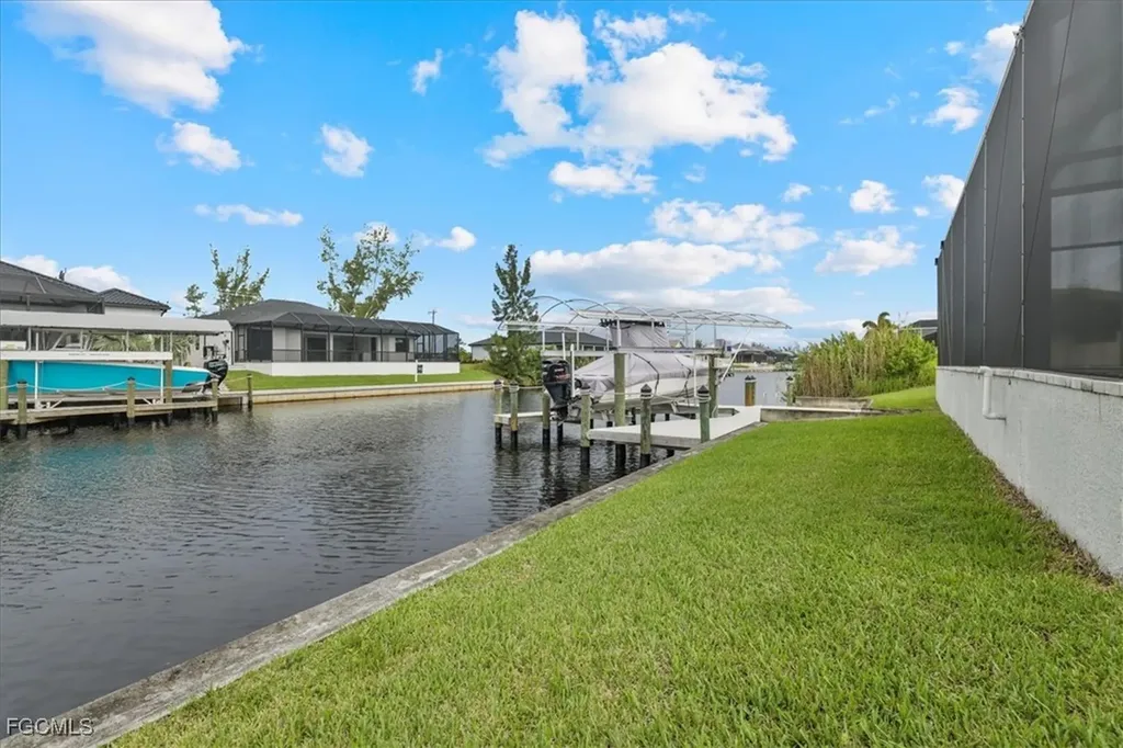 304 NW 39th Avenue Cape Coral FL 33993