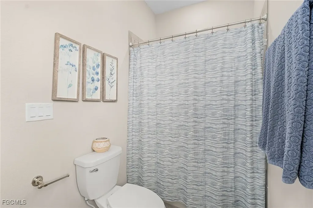 19424 Elston Way Estero FL 33928