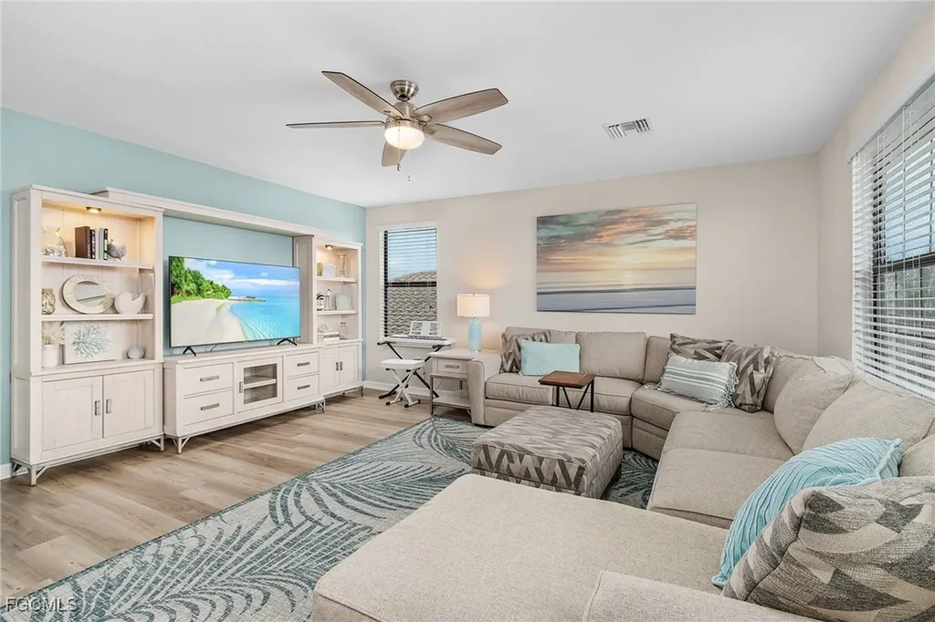 19424 Elston Way Estero FL 33928