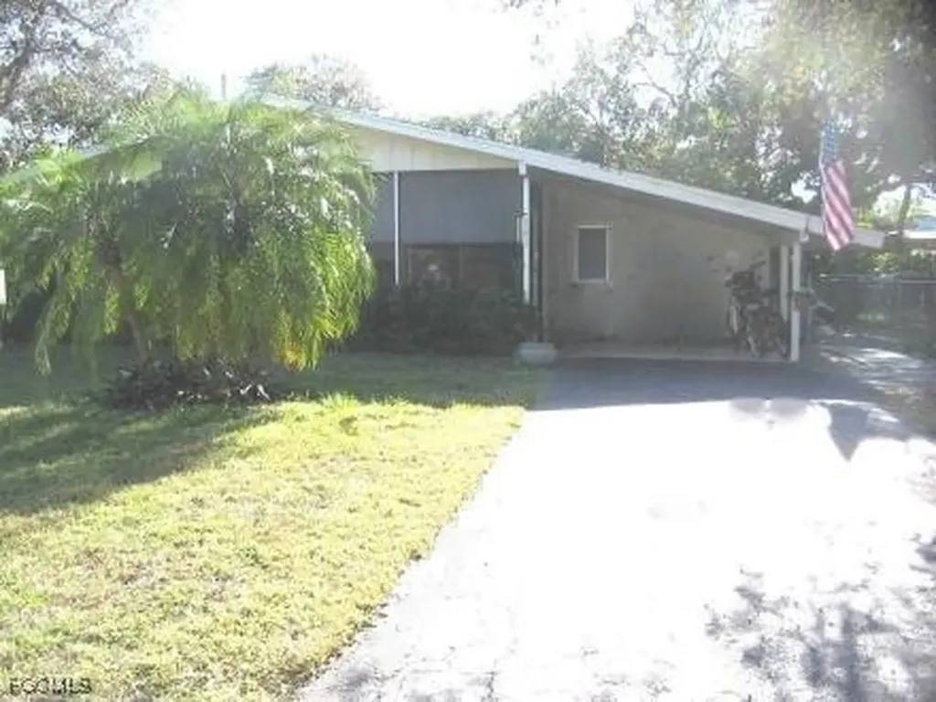 190 Jefferson Street Fort Myers Beach FL 33931