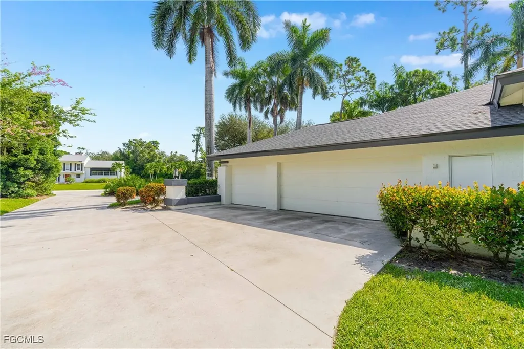 13682 Pine Villa Lane Fort Myers FL 33912