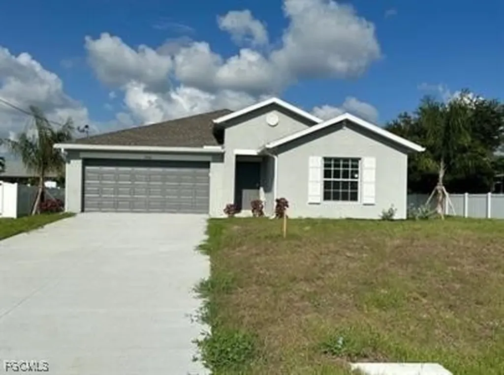 3530 NE 21st Avenue Cape Coral FL 33909