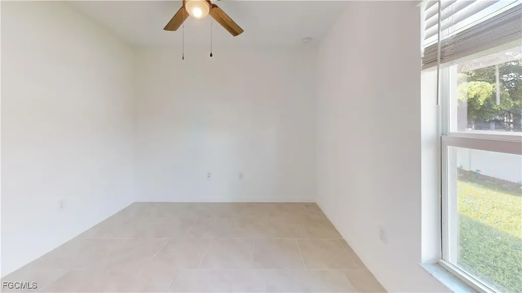 3530 NE 21st Avenue Cape Coral FL 33909