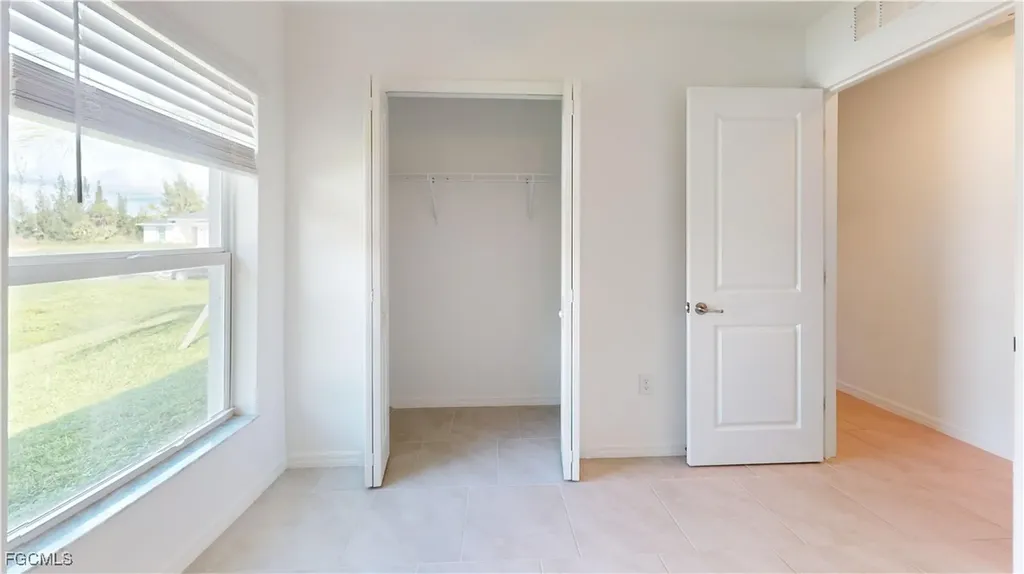 3530 NE 21st Avenue Cape Coral FL 33909