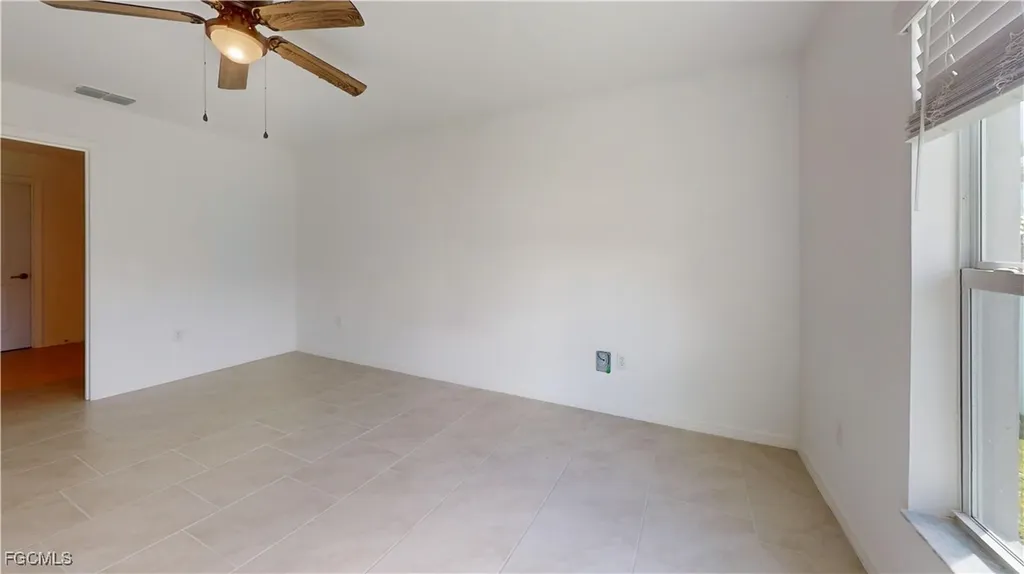 3530 NE 21st Avenue Cape Coral FL 33909