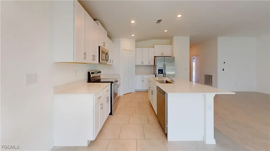 3530 NE 21st Avenue Cape Coral FL 33909