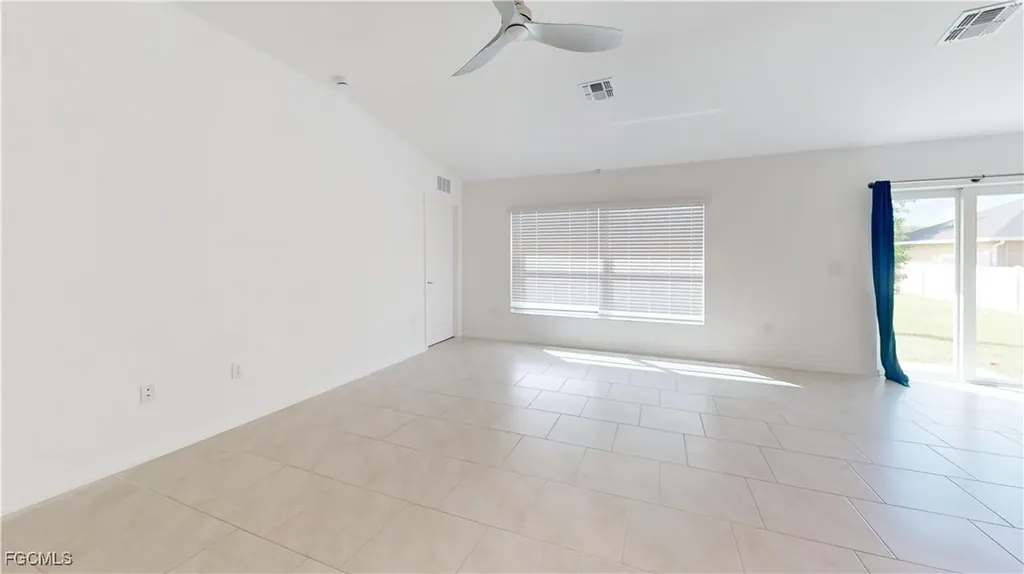 3530 NE 21st Avenue Cape Coral FL 33909