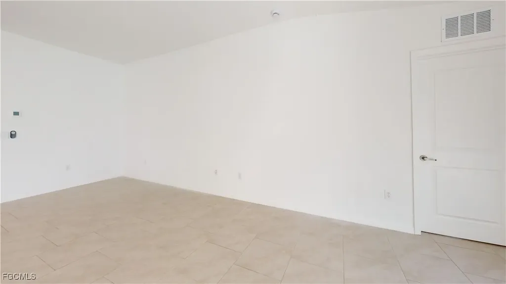 3530 NE 21st Avenue Cape Coral FL 33909