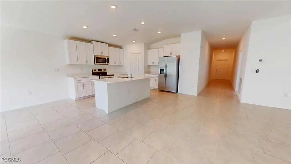3530 NE 21st Avenue Cape Coral FL 33909