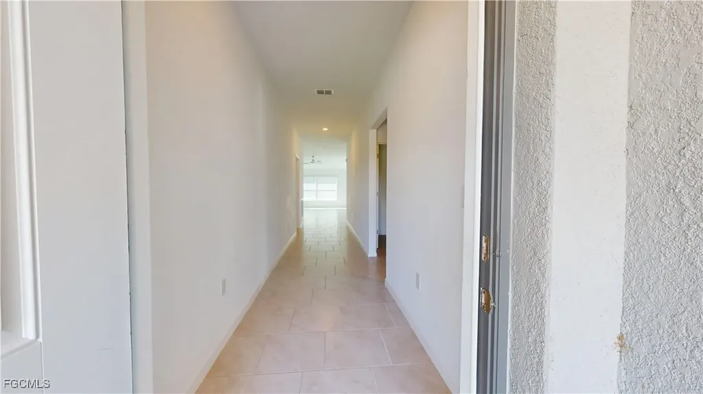 3530 NE 21st Avenue Cape Coral FL 33909