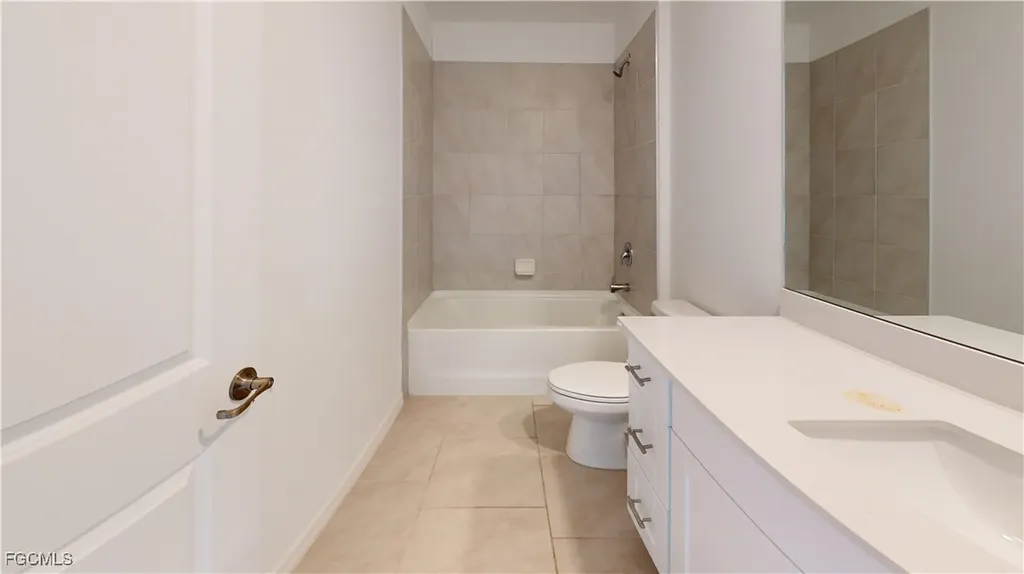 3530 NE 21st Avenue Cape Coral FL 33909