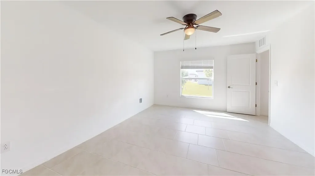 3530 NE 21st Avenue Cape Coral FL 33909