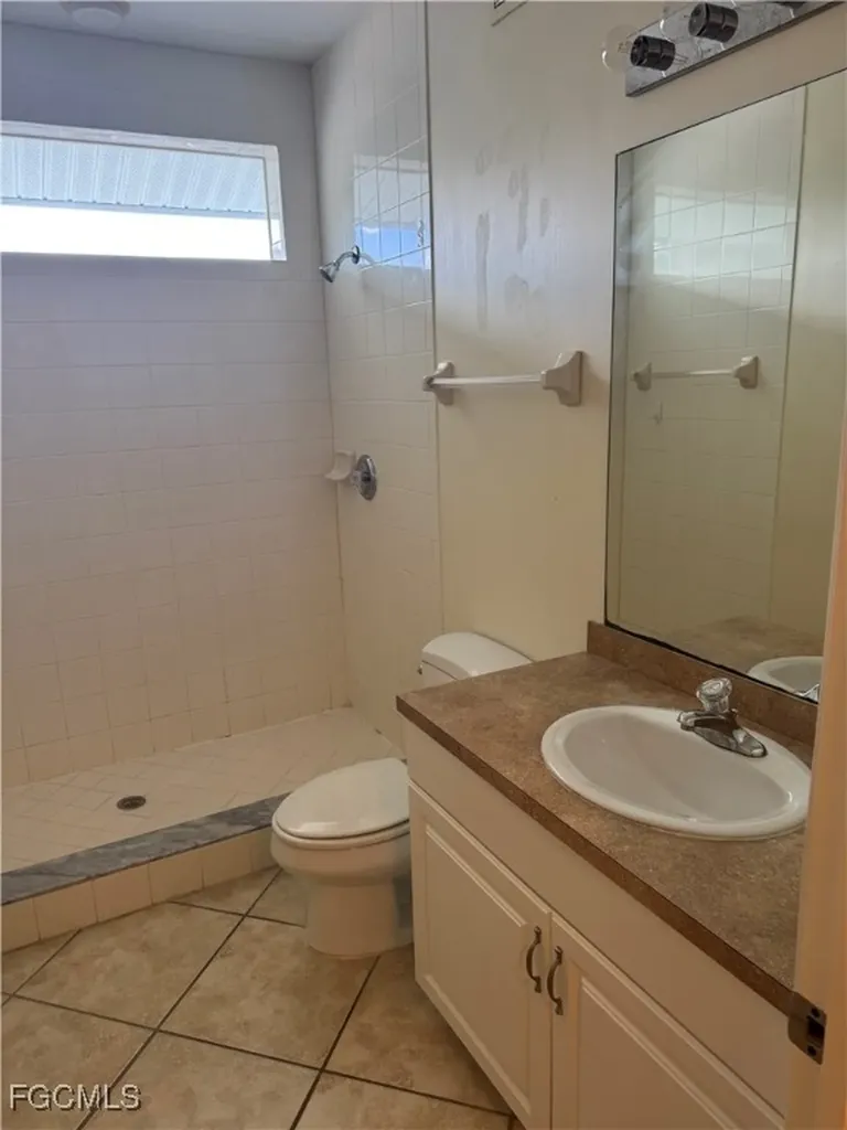 1030 Hancock Creek South Boulevard Cape Coral FL 33909