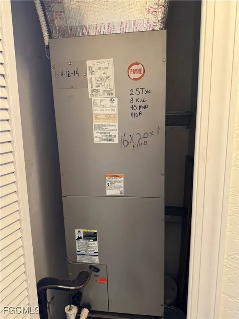 1030 Hancock Creek South Boulevard Cape Coral FL 33909