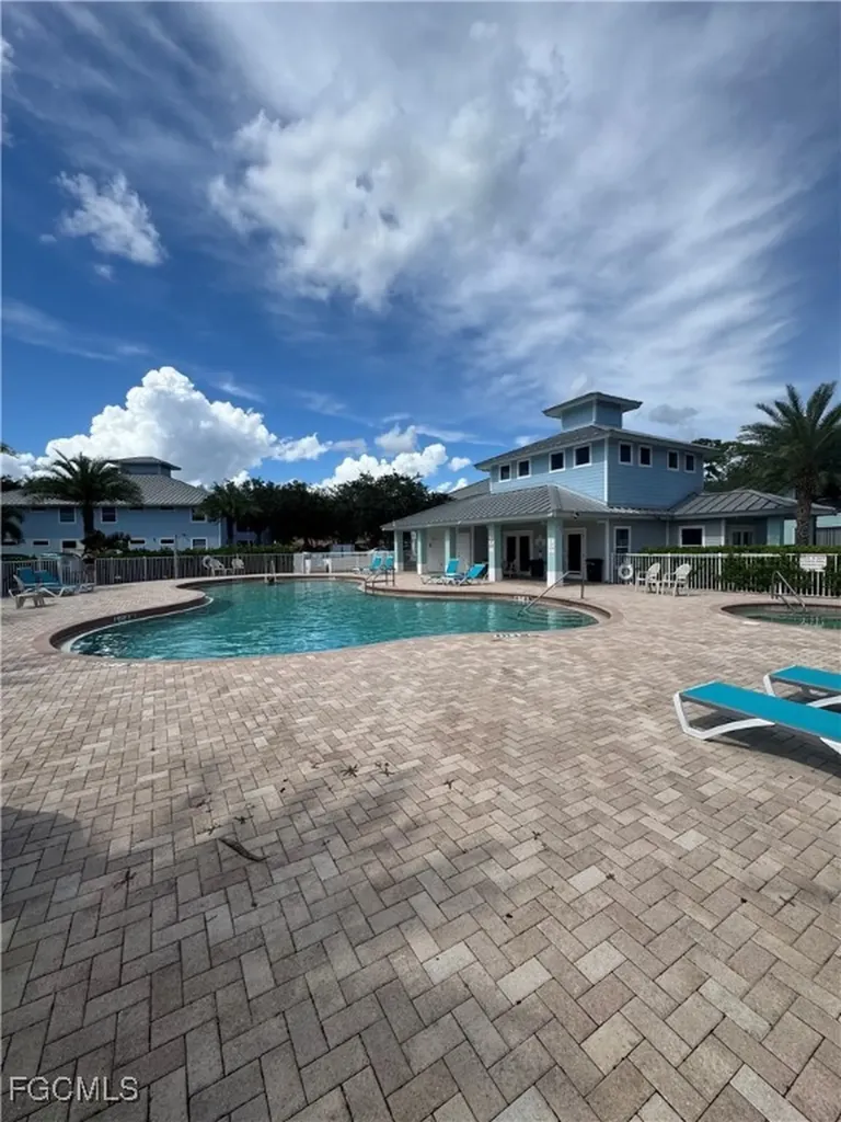 1030 Hancock Creek South Boulevard Cape Coral FL 33909