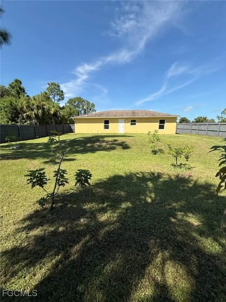 5007 Early Lane Labelle FL 33935