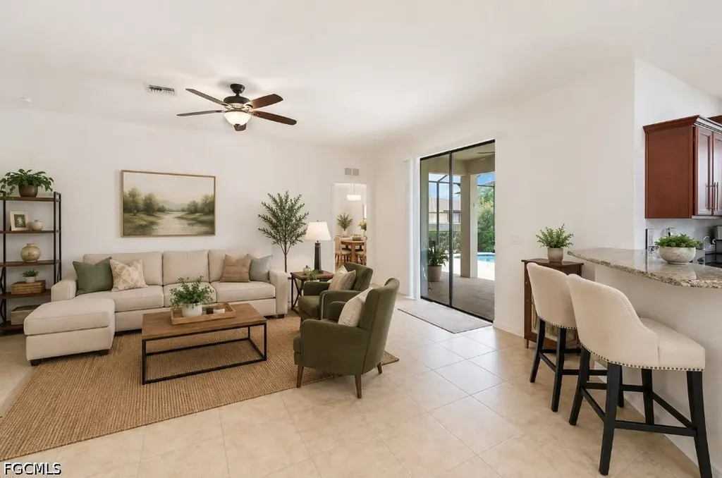 2117 SW 22nd Court Cape Coral FL 33991