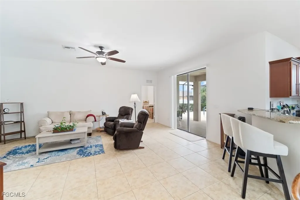 2117 SW 22nd Court Cape Coral FL 33991