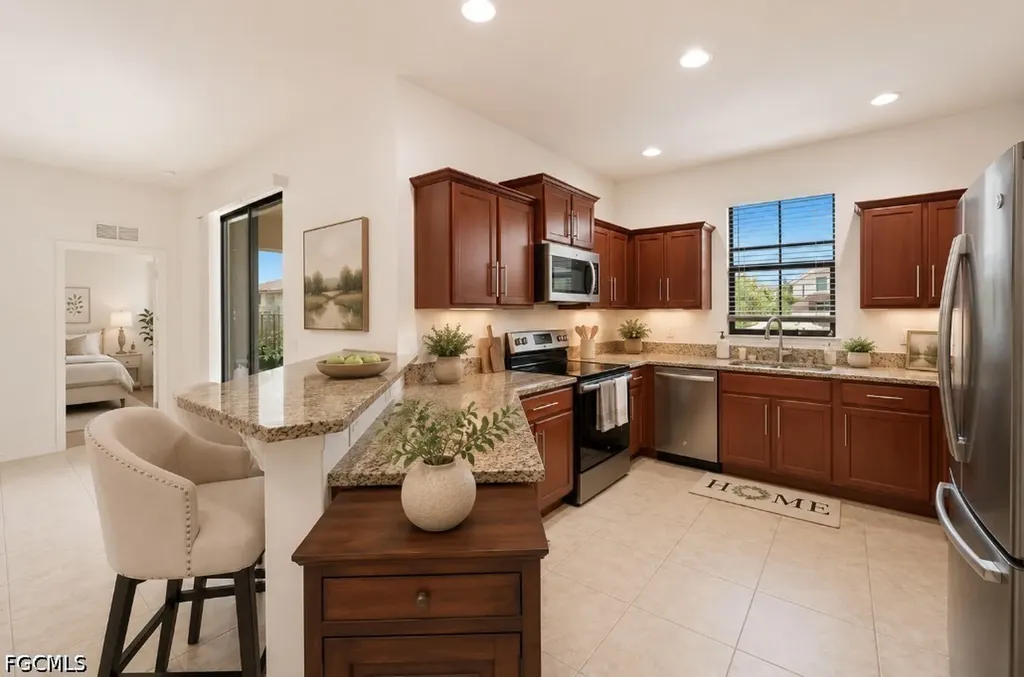 2117 SW 22nd Court Cape Coral FL 33991