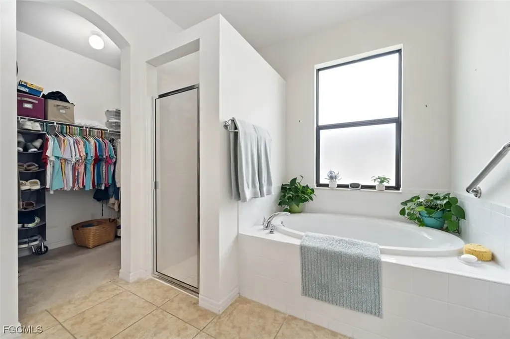 2117 SW 22nd Court Cape Coral FL 33991