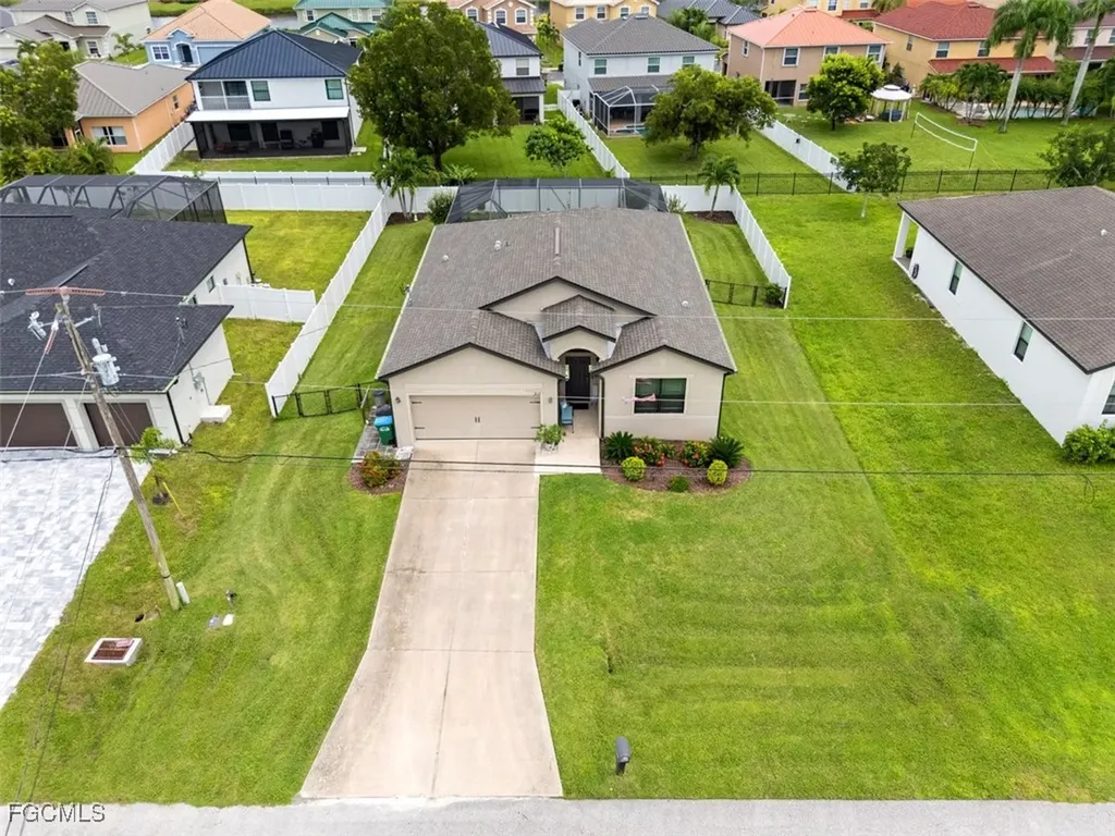 2117 SW 22nd Court Cape Coral FL 33991