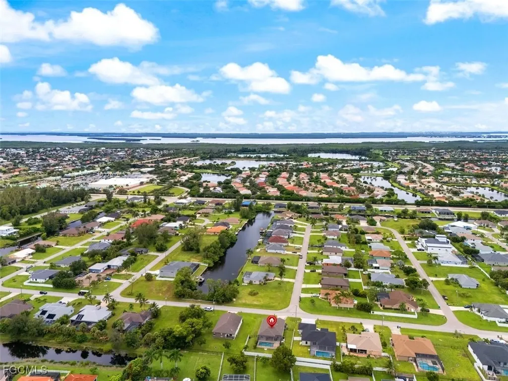 2117 SW 22nd Court Cape Coral FL 33991